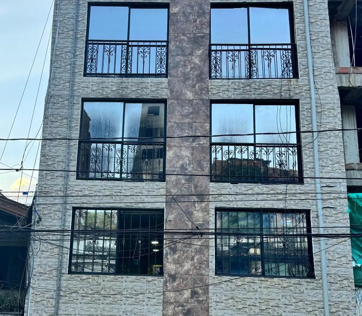 Aparta Suite Torre De Prado 503 Medellín Apartamento